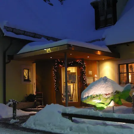 Schlossbraeu Lintach Inn Freudenberg (Bavaria)